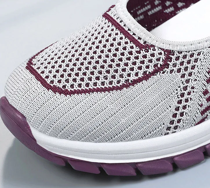 Adjustable and Soft Minimalist Sneakers for Elegant Women