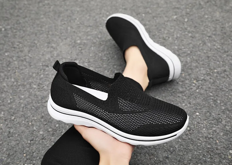Breathable Mesh and Memory Foam Men's Slip-On Sneakers for Casual Comfort