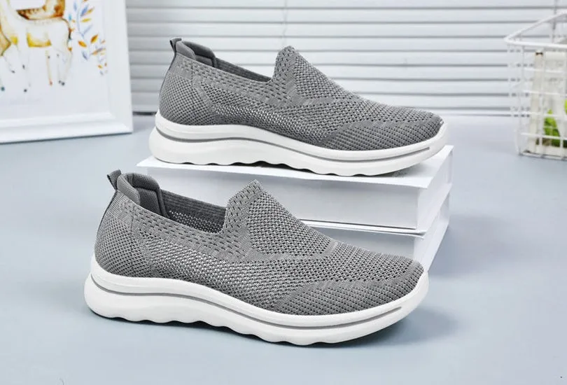 Breathable Mesh and Memory Foam Men's Slip-On Sneakers for Casual Comfort