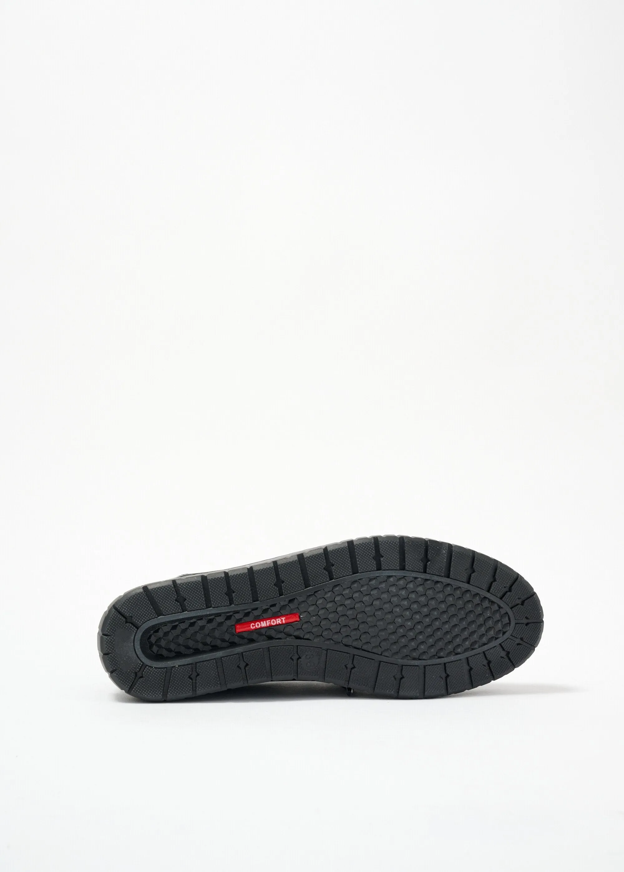 Comfort width sneakers with laces and zipper