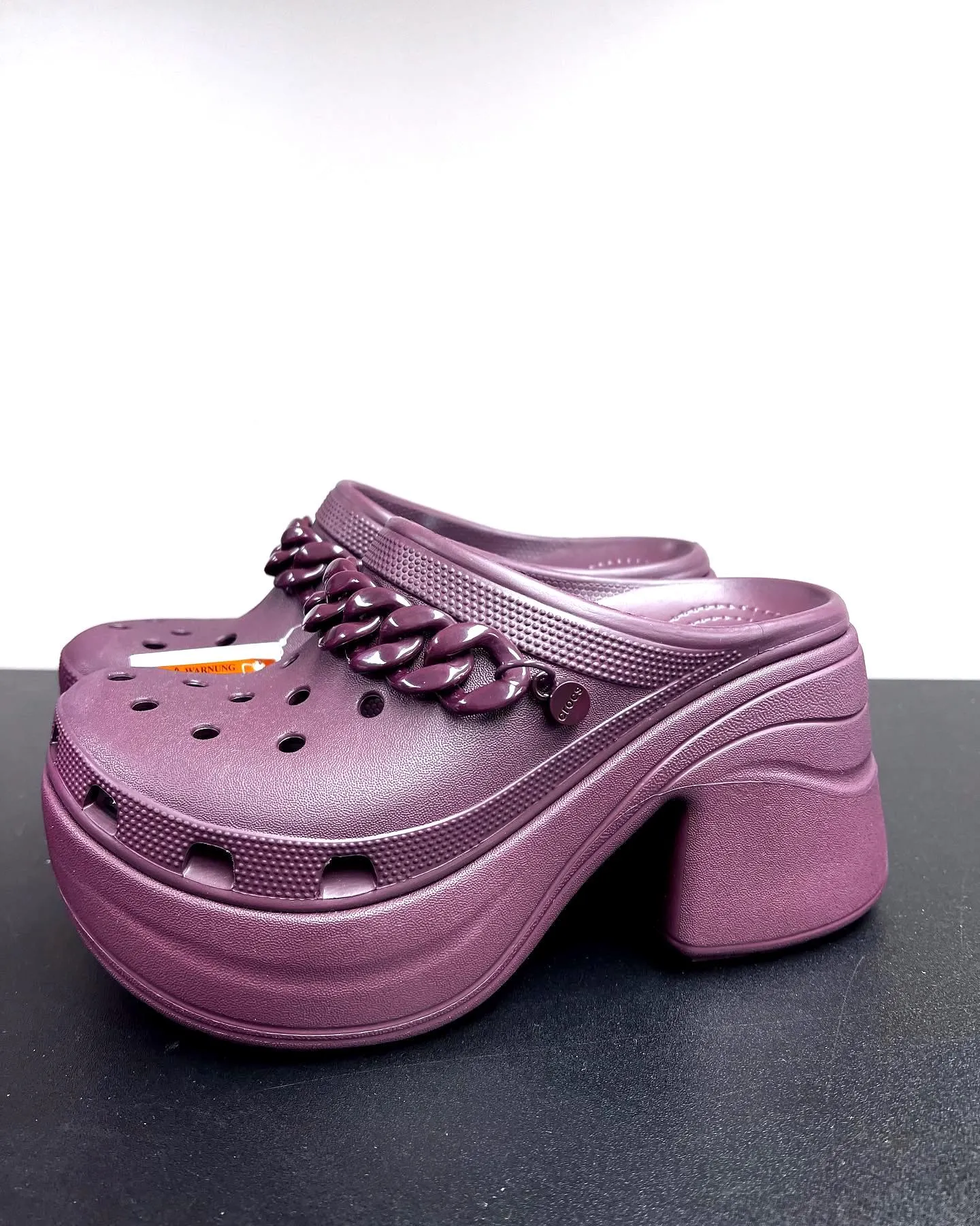 CROCS SIREN CHAIN CLOGS