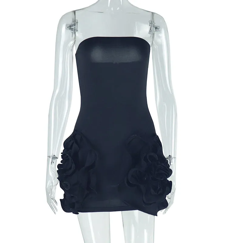 Elegant Strapless Bodycon Dress with Statement Large Flower for Timeless Glamour