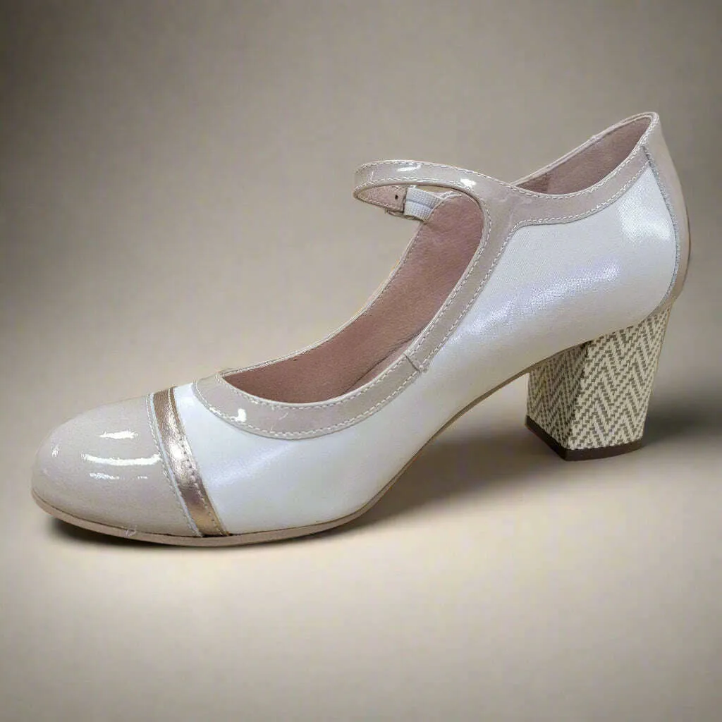 FLUCHOS - Rodin D9092 in Black & Crema