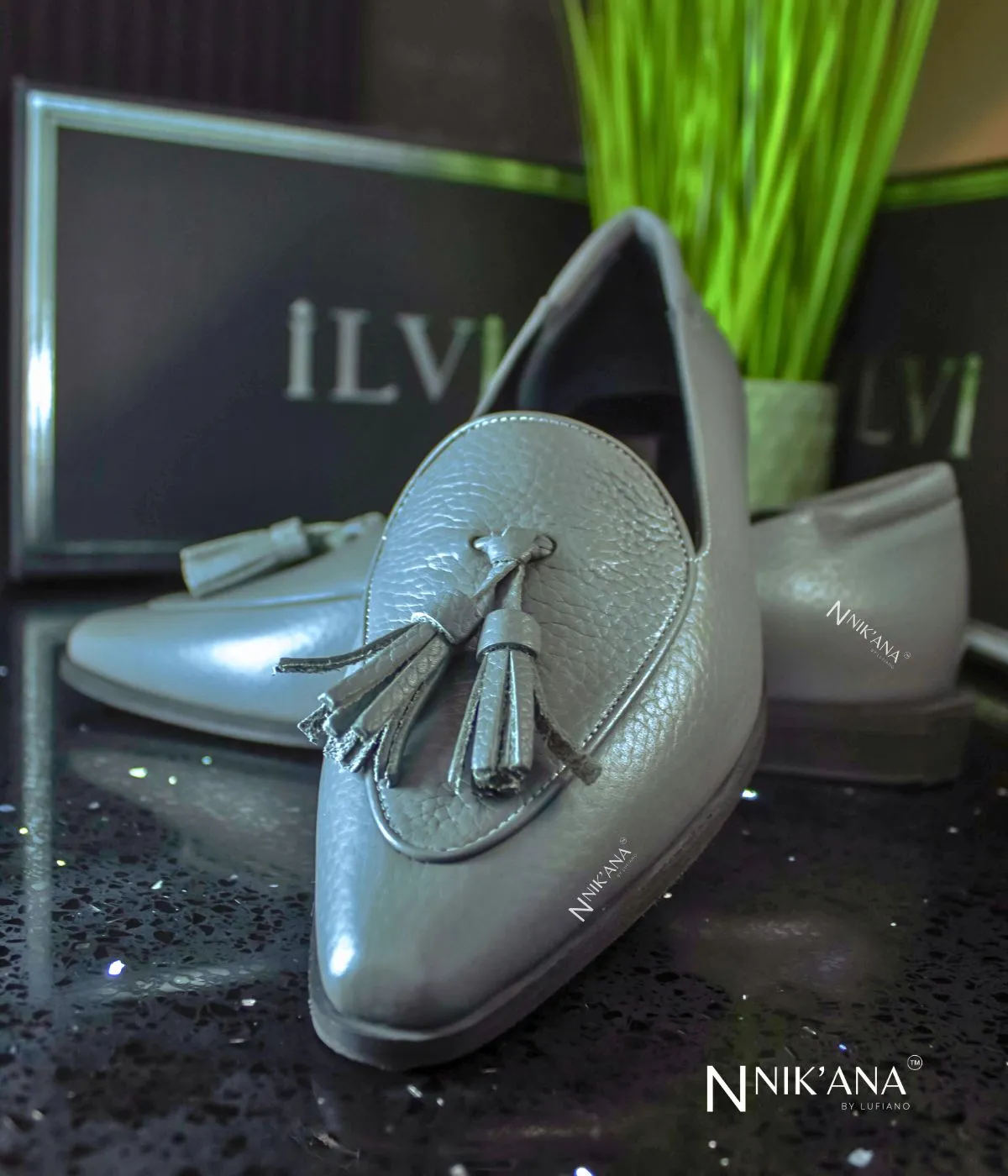 iLVi050-Slip on: Grey