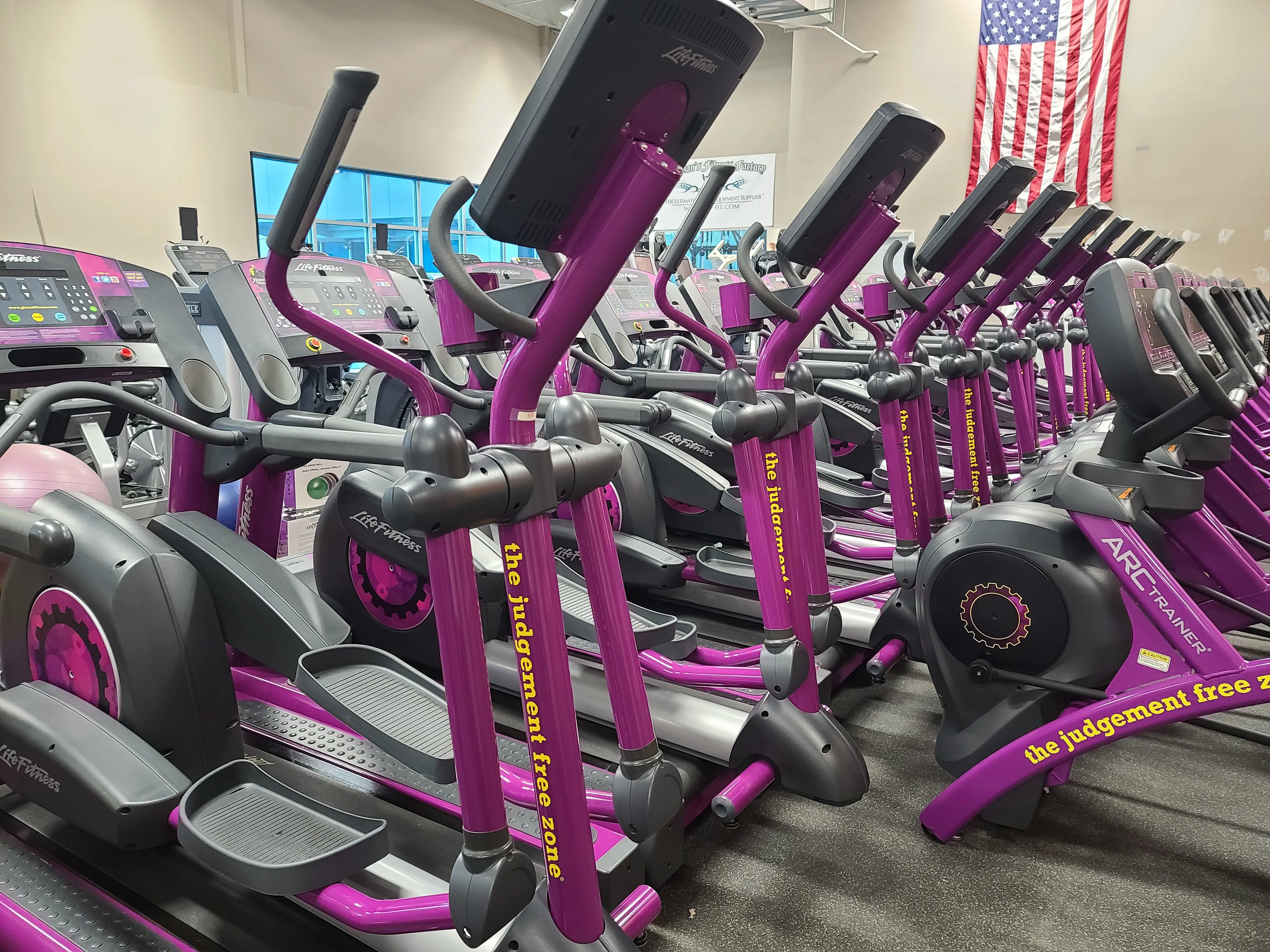 Life Fitness Integrity Series CLSX Elliptical Cross-trainer