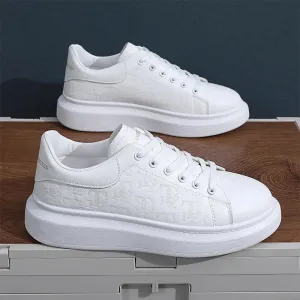 Low-top sneakers