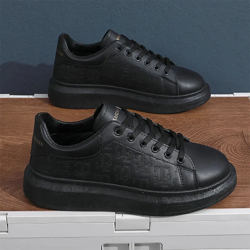 Low-top sneakers