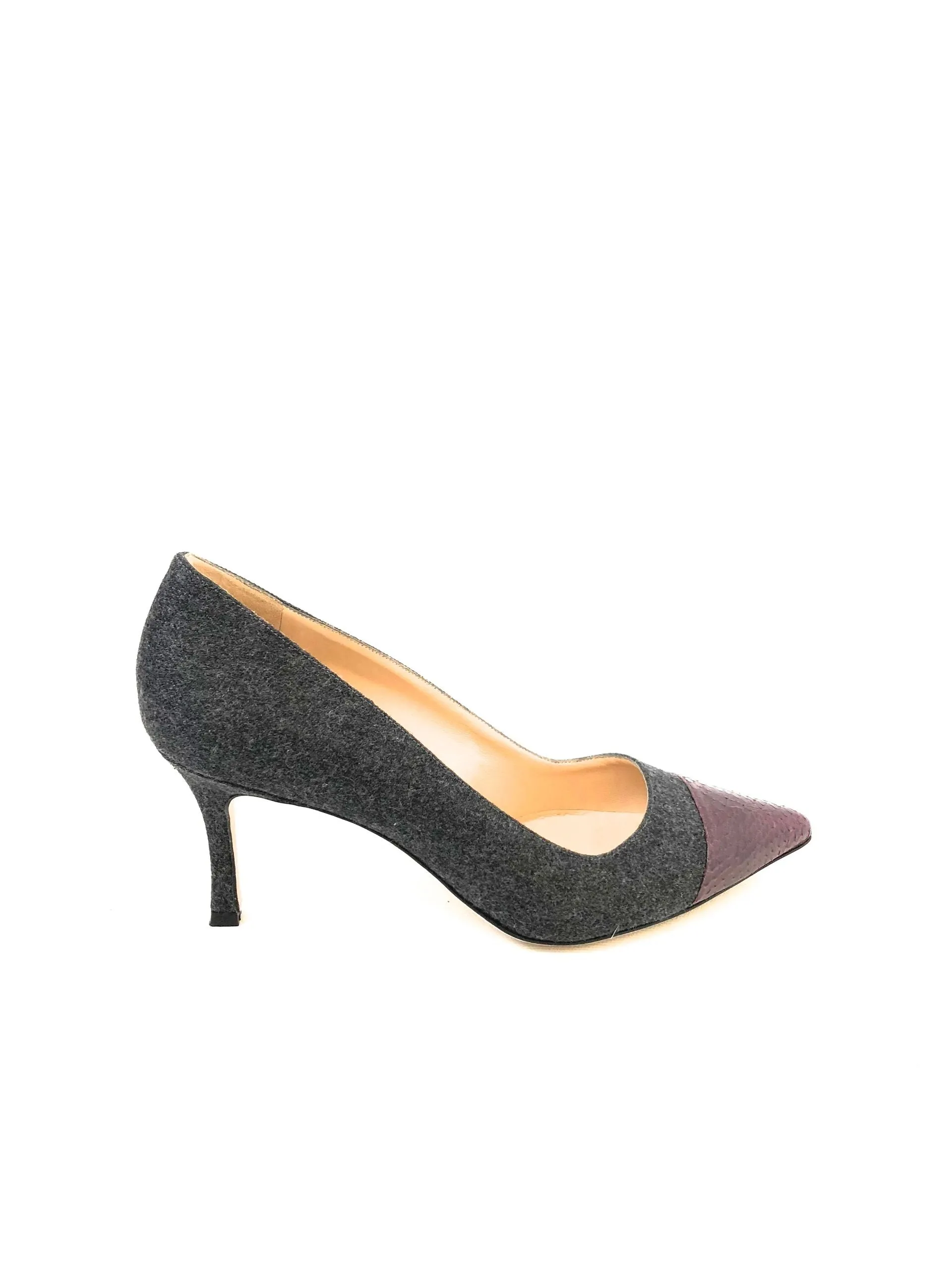 Manolo Blahnik Grey Cap-Toe Pump Size 37 It (7 Us)