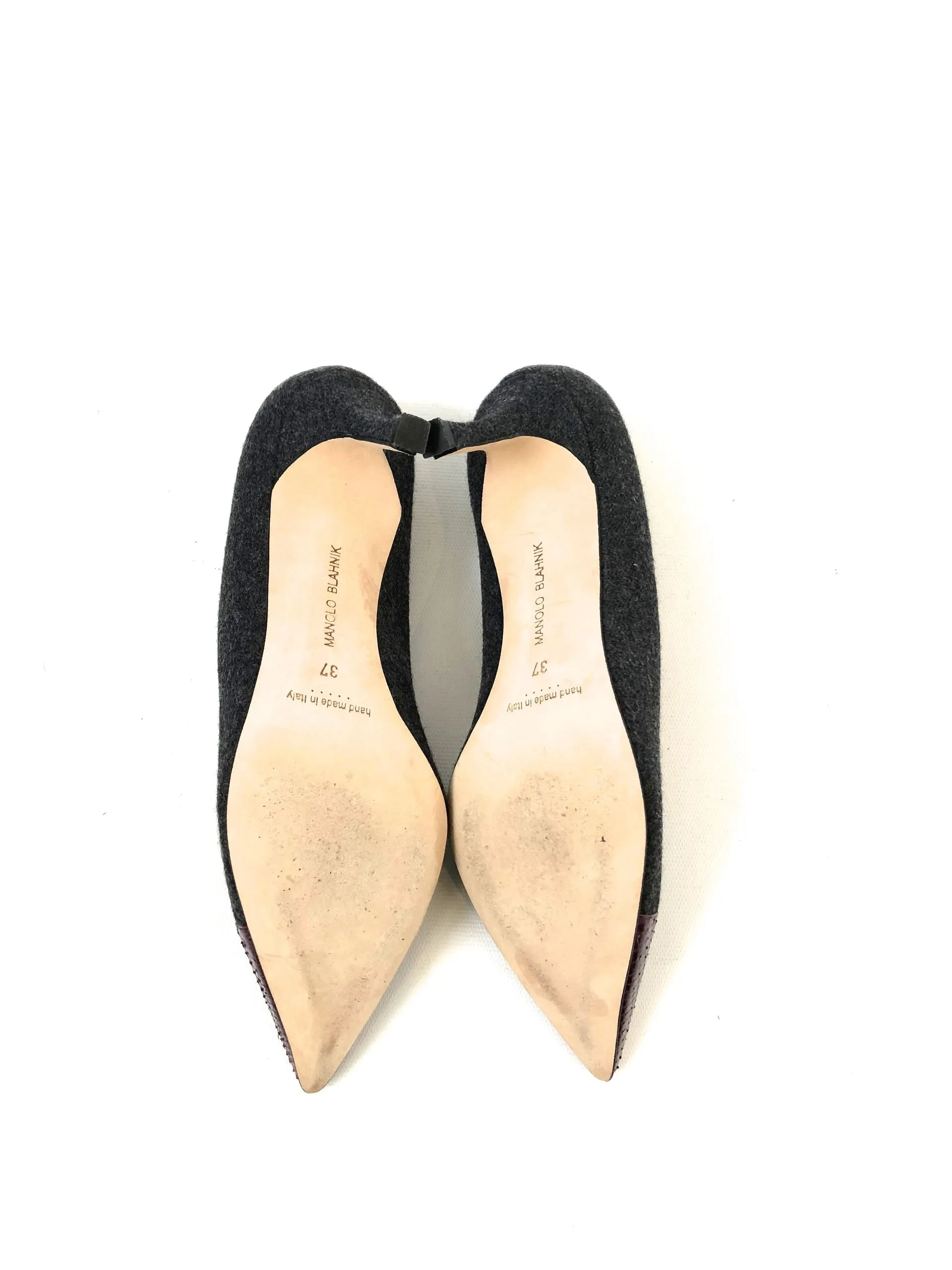 Manolo Blahnik Grey Cap-Toe Pump Size 37 It (7 Us)
