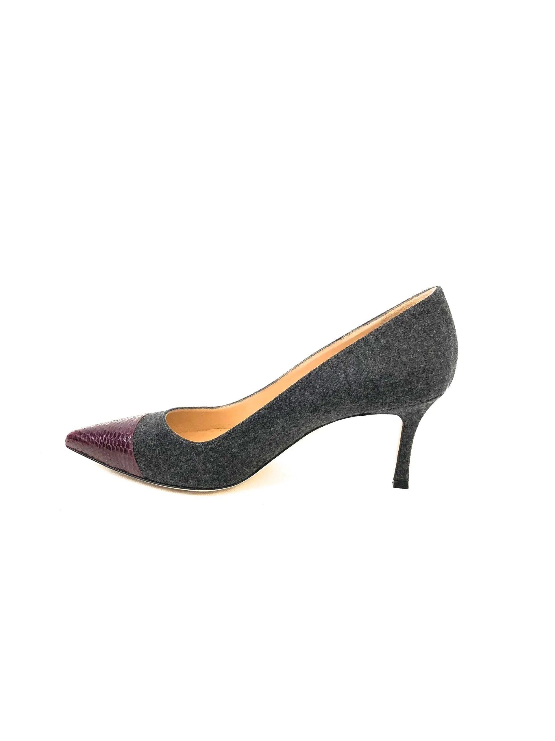 Manolo Blahnik Grey Cap-Toe Pump Size 37 It (7 Us)