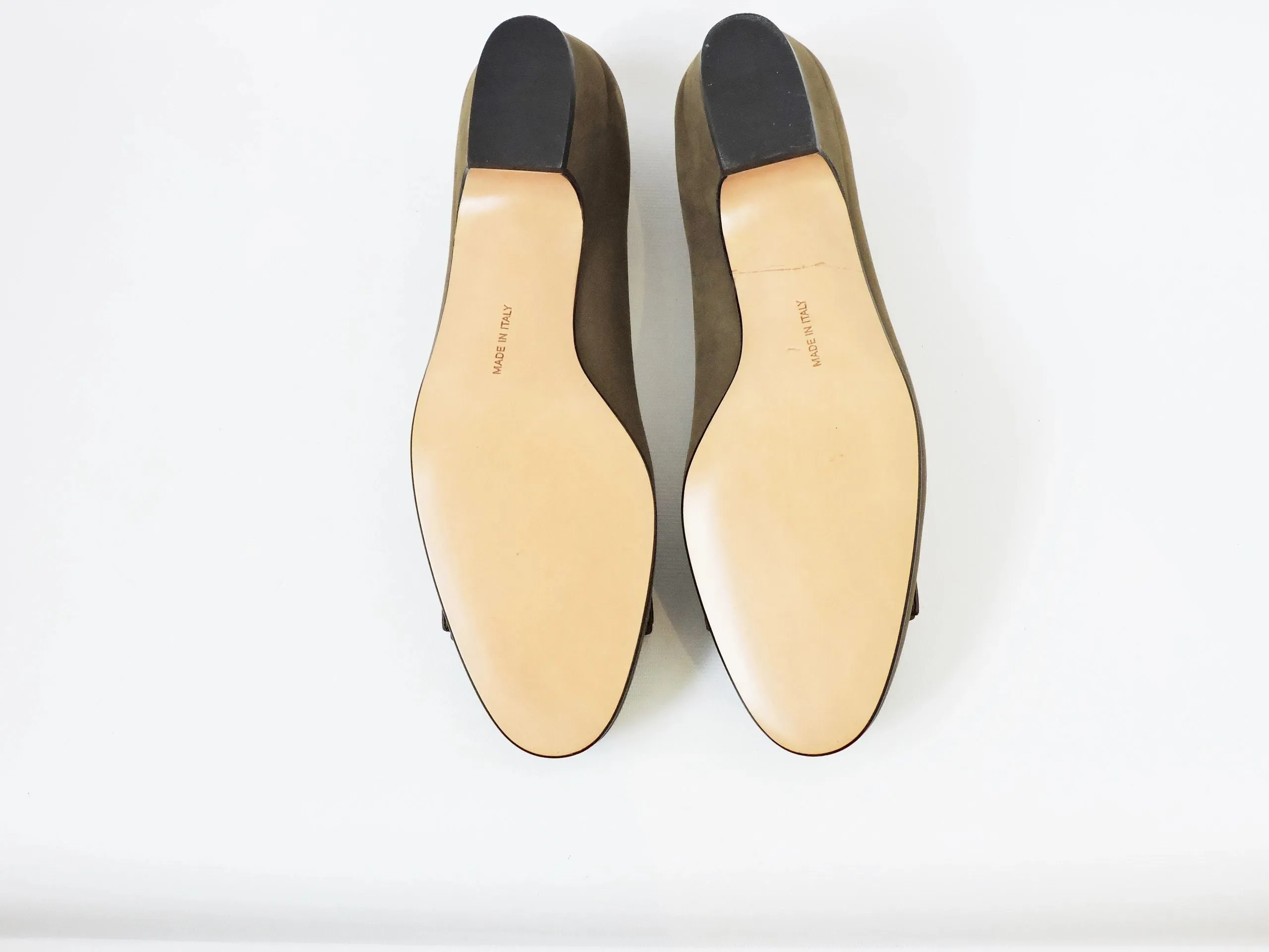 NEW Salvatore Ferragamo Pump Size 8 B