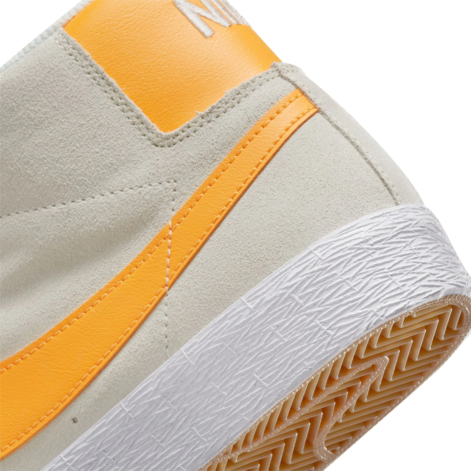 Nike SB Mens Zoom Blazer Mid Shoes