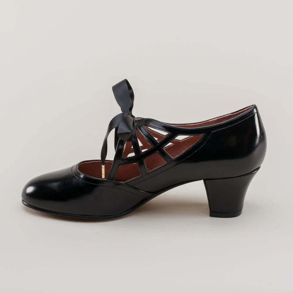 Parker Vintage Spiderweb Pumps (Black)