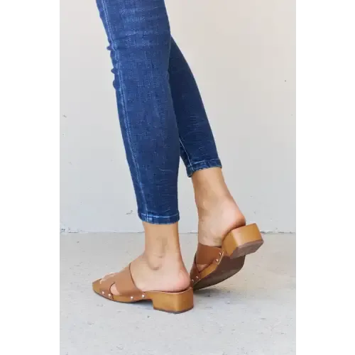 Step Criss Cross Wooden Clog Mules Redefine Summer Style