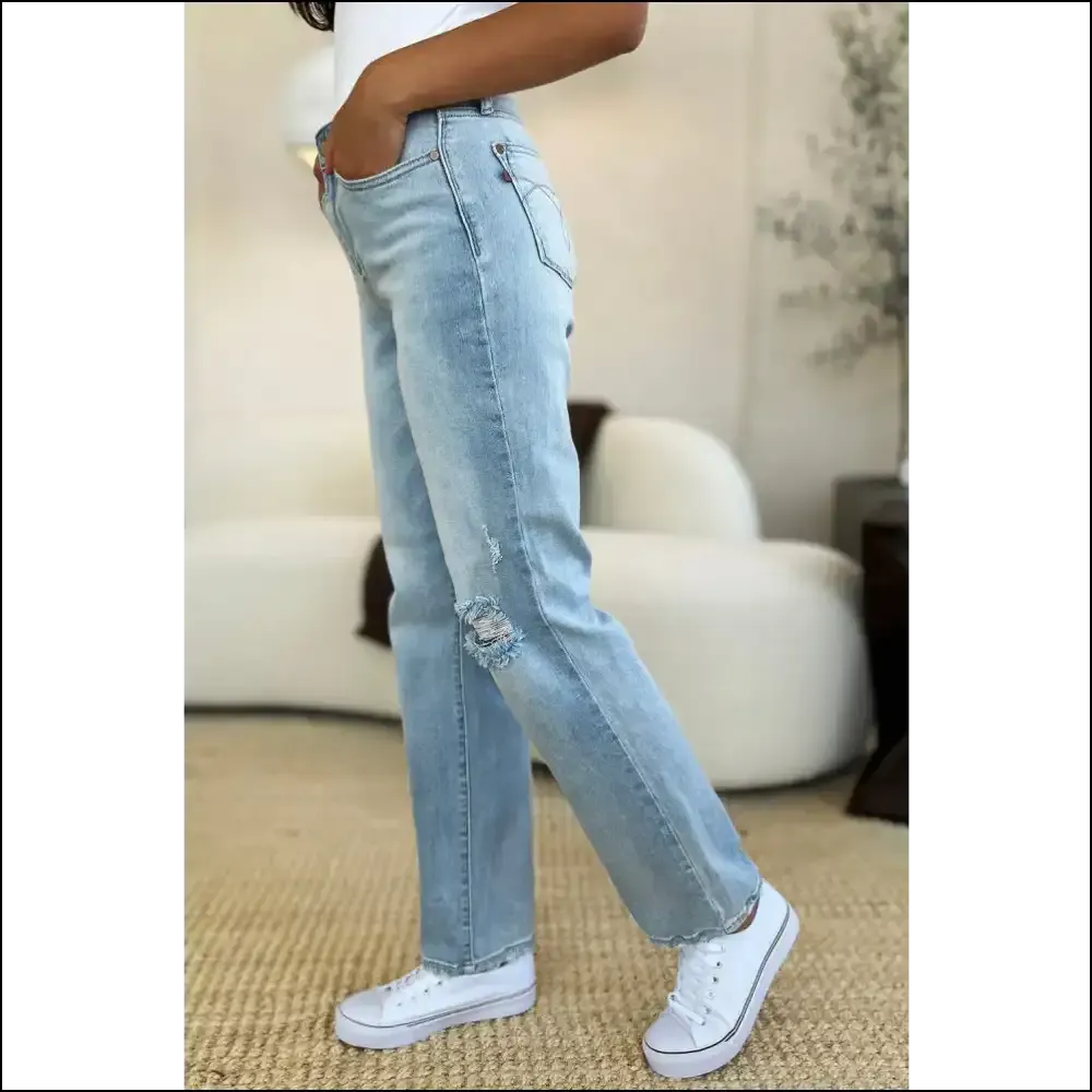 Why be Basic? Flaunt your Curves in Judy Blue High Waist Distressed Jeans! 👖👑