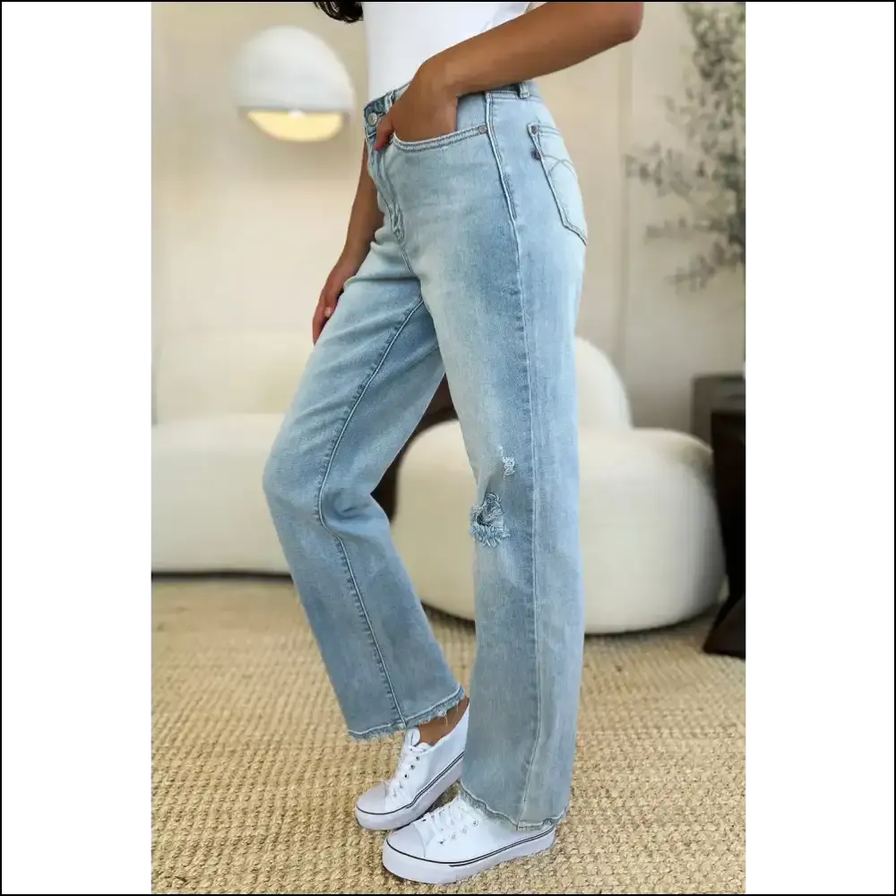Why be Basic? Flaunt your Curves in Judy Blue High Waist Distressed Jeans! 👖👑