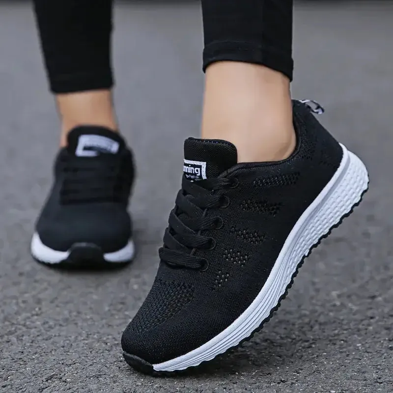 Y2K Minimal Breathable Flat Sneakers for Avant-Garde Fashion