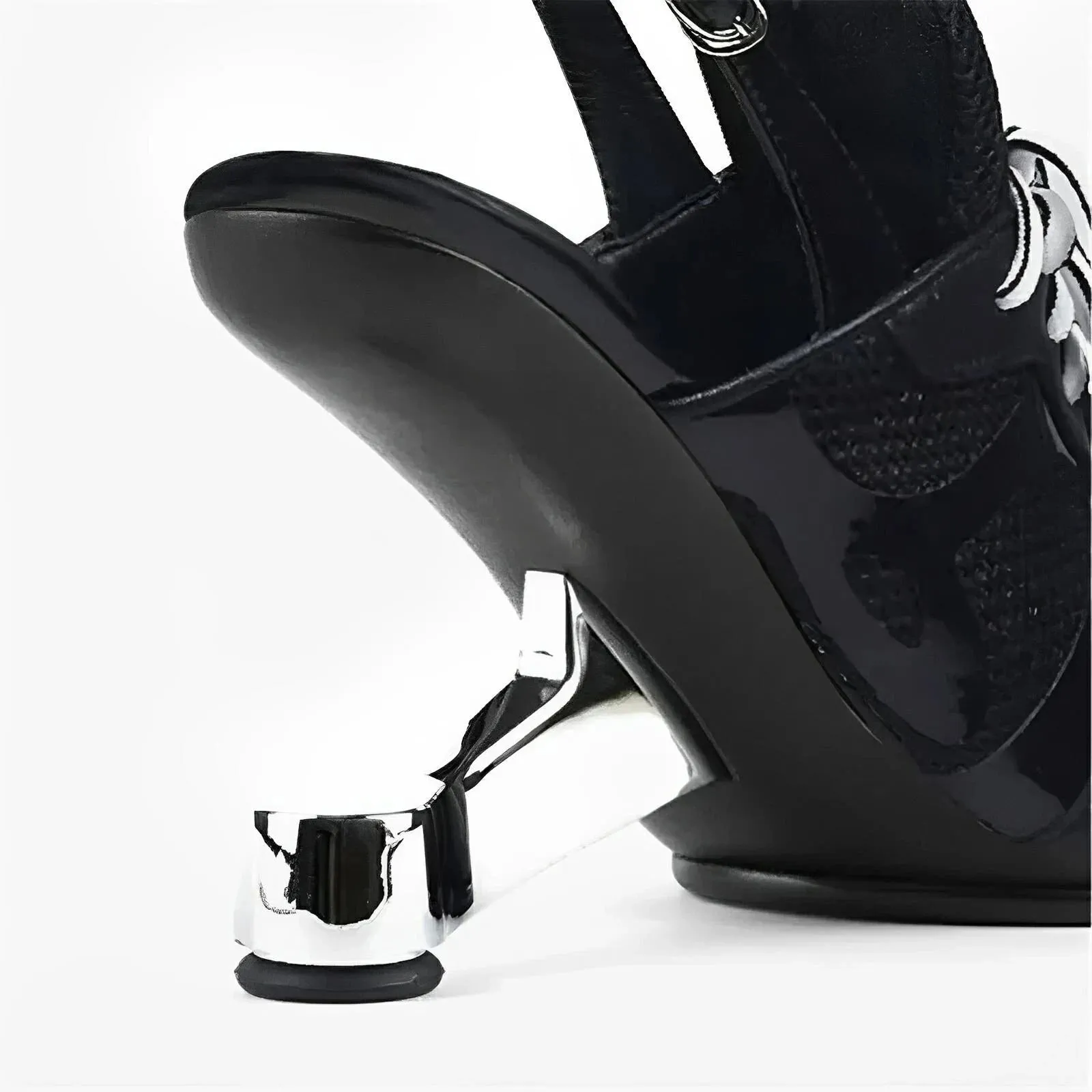 Zephyra Lace-Up Pumps